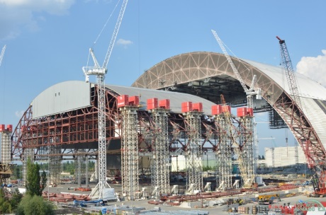 Second part of Chernobyl arch lifted - World Nuclear News