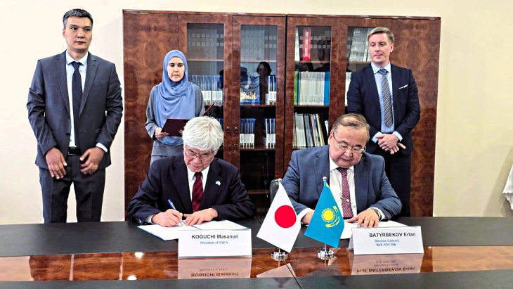 Japan, Kazakhstan extend cooperation on fast reactors