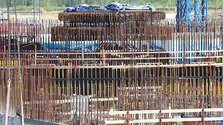 Concrete poured for reactor shaft at Leningrad's eighth unit