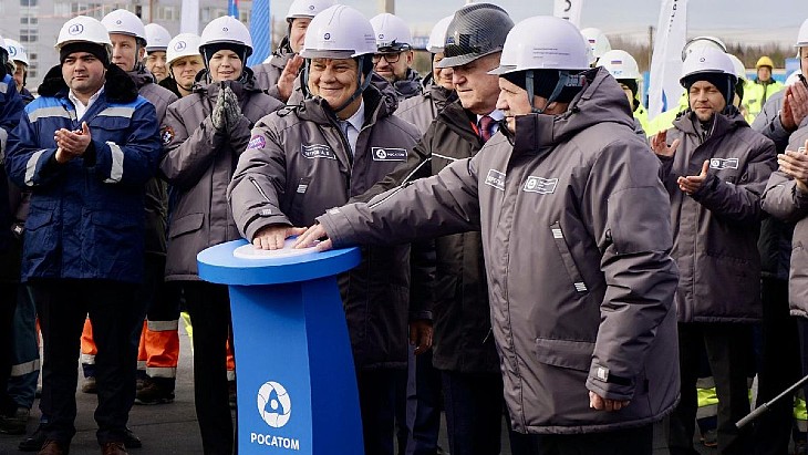 First concrete poured for Leningrad's eighth unit