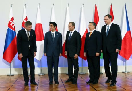 V4+Japan (Image: Government of Japan)_460 V4+Japan (Image: Government of Japan)_460