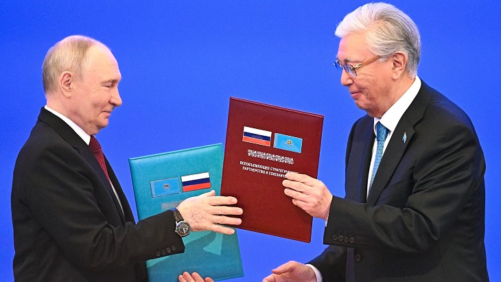 Russia and Kazakhstan sign nuclear power plant agreement